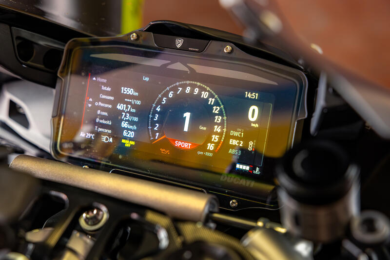 Dashboard cover Ducati Panigale V4