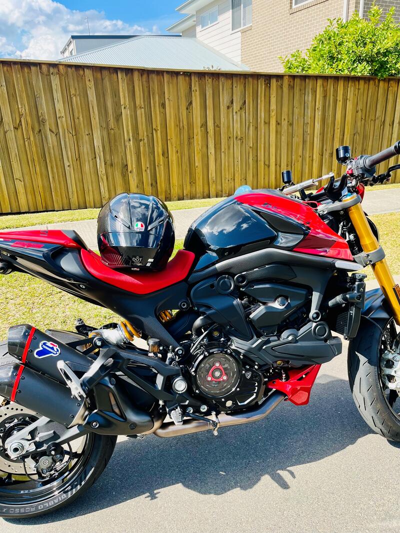 Clear cover oil bath clutch Ducati