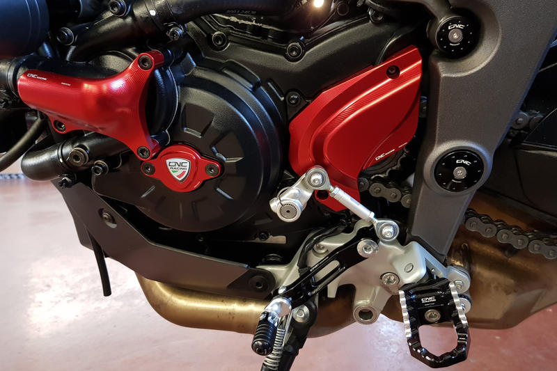 Front sprocket cover Ducati Multistrada 950