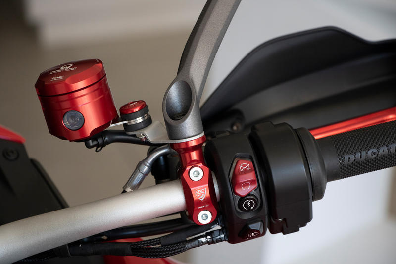 Clamp right side Ducati Multistrada V4 - Multistrada V2 MY2025