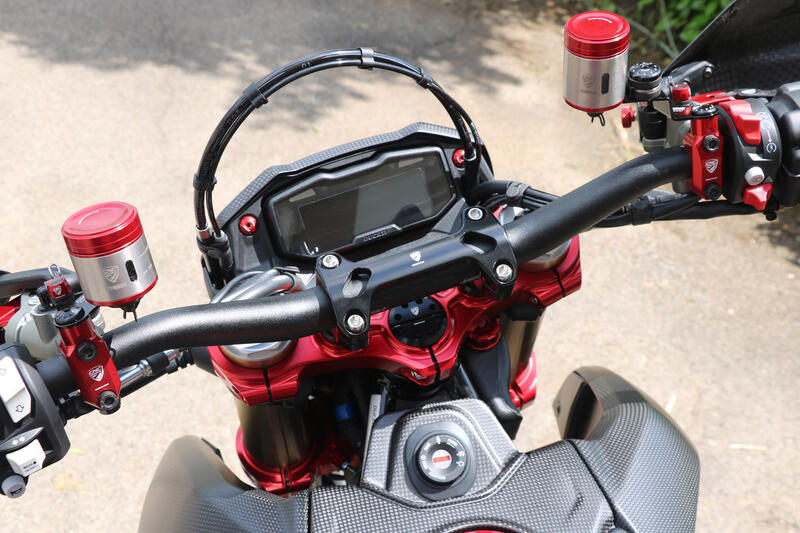 Brembo Master cylinder clamp with Mirror Mount thread M10 counter-clockwise