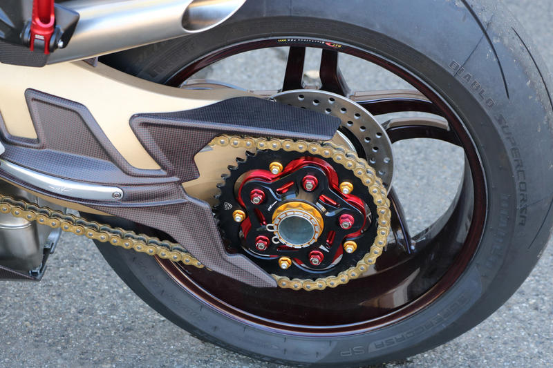 Flangia parastrappi MV Agusta