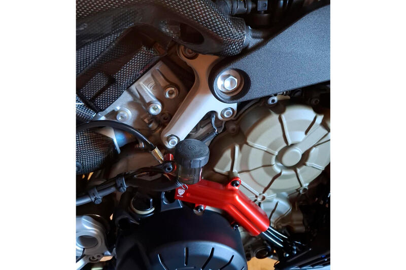 Cover tubazioni con supporto serbatoio freno posteriore Ducati