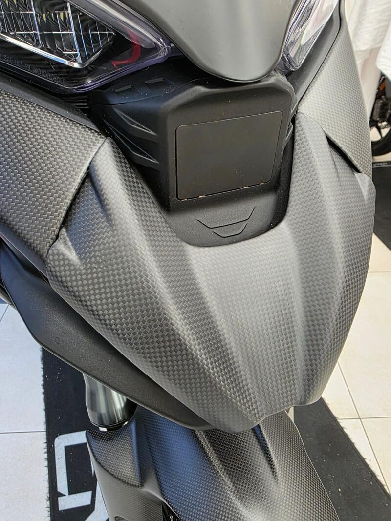 Air conveyor upper cover in carbon for Ducati Multistrada V4 MY2025