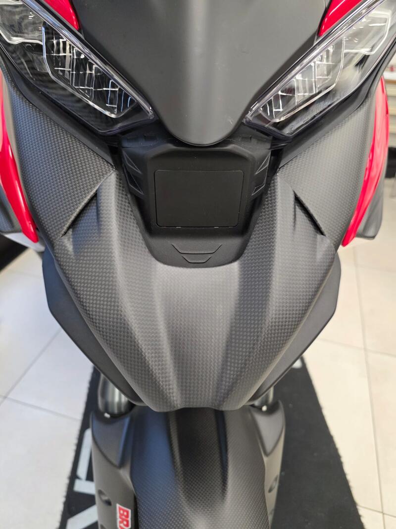 Air conveyor upper cover in carbon for Ducati Multistrada V4 MY2025