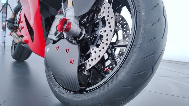 GP Ducts EVO – Raffreddamento Freni in Carbonio Opaco – Ducati Panigale V2 e Streetfighter V2 MY2025