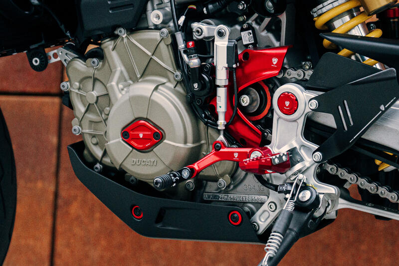 Front sprocket cover Ducati Hypermotard 698 Mono