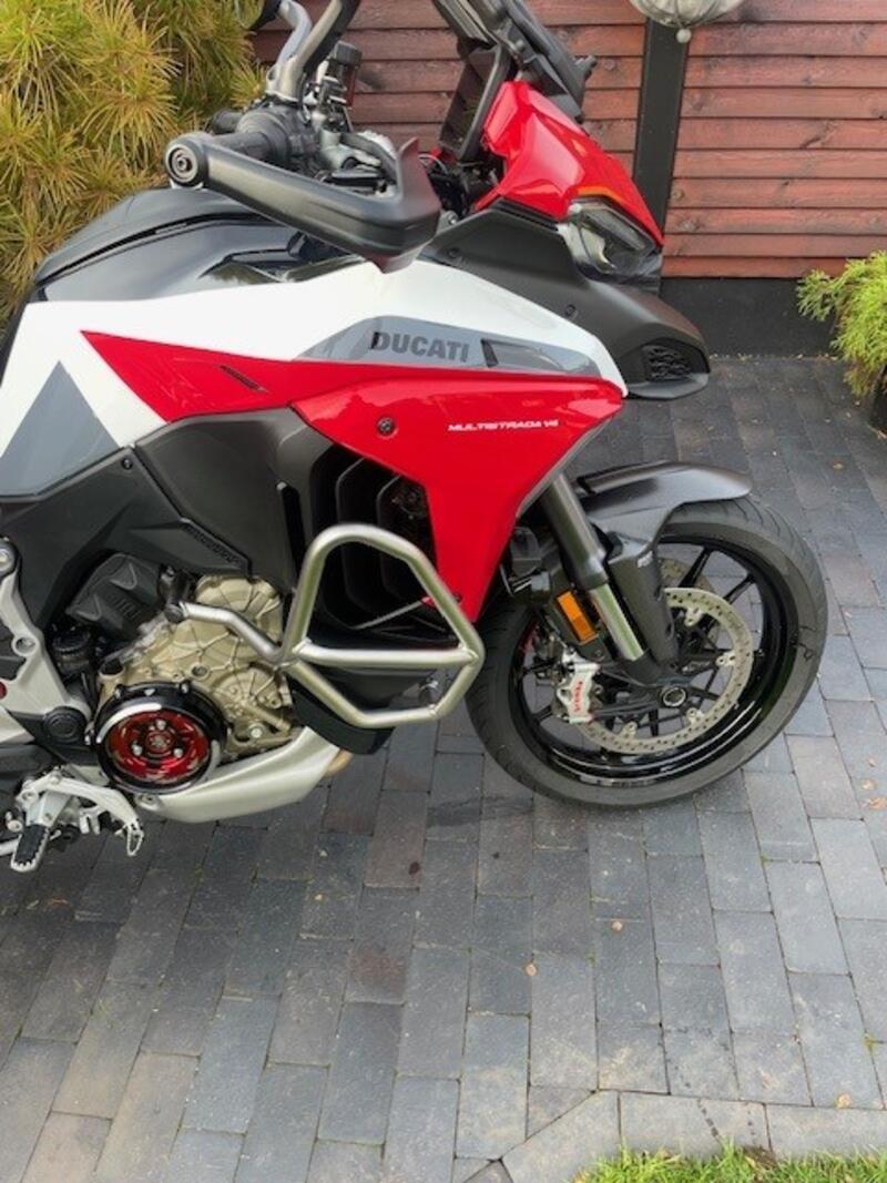 Clear oil bath clutch cover Ducati Multistrada and Diavel V4 - Bicolor