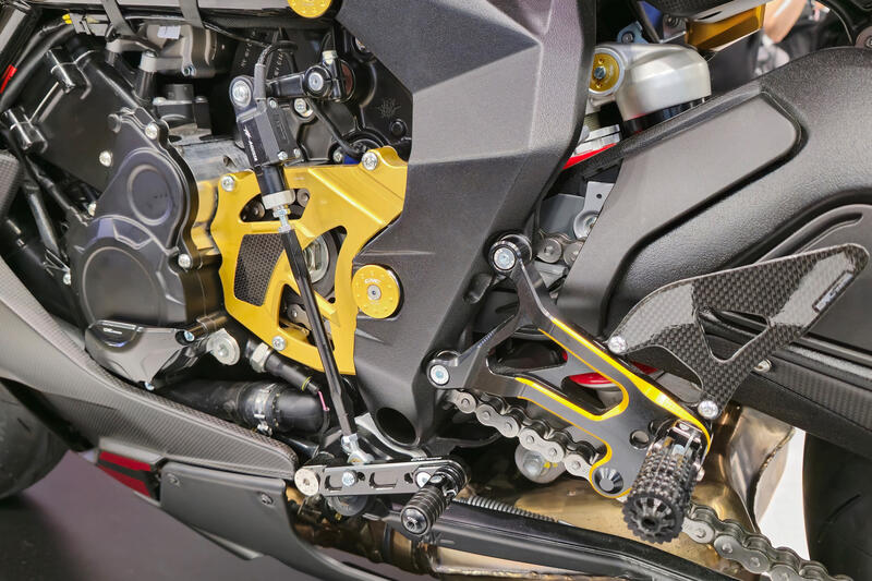 Adjustable rear sets - Reverse shifting MV Agusta 