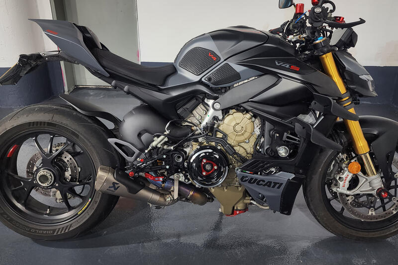 Adjustable rearsets Ducati Streetfighter V4 Carbon