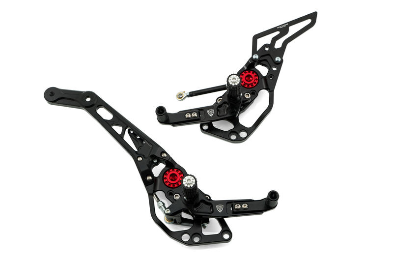 Adjustable rear sets rider Ducati Hypermotard 821/939