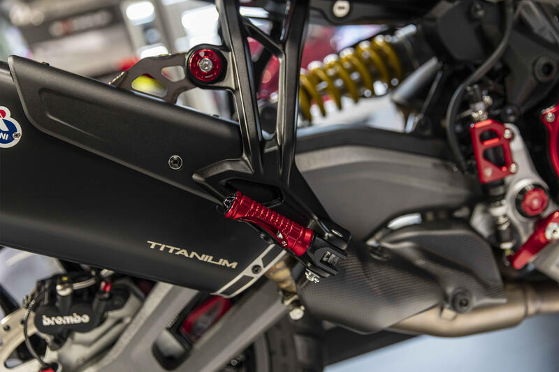 Kit poggiapiedi passeggero - adattatori per Ducati Multistrada V2 MY2025