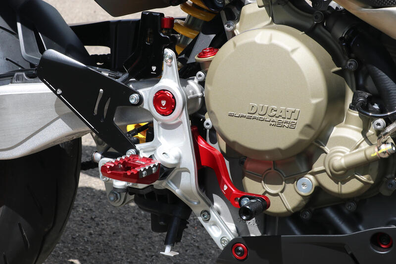 Central bolt caps kit for OEM rearsets Ducati