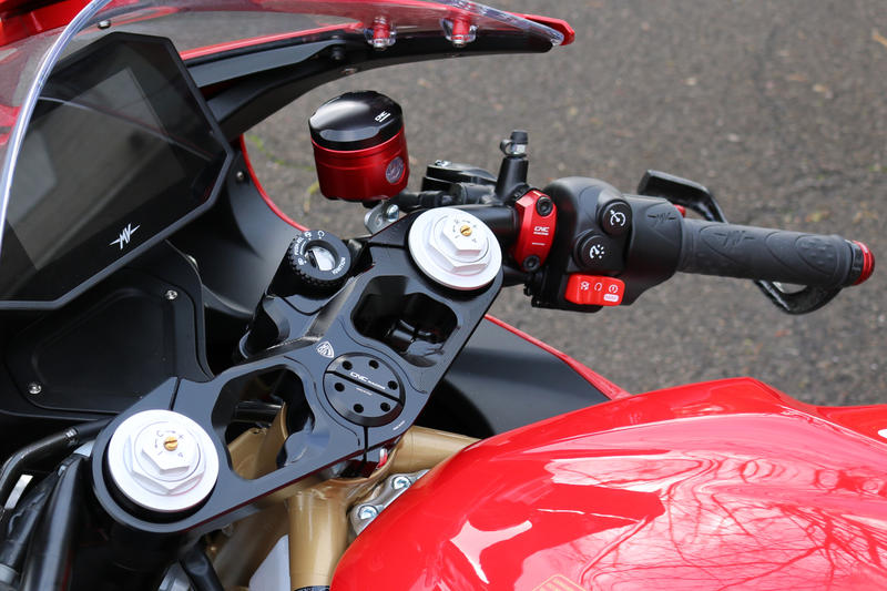 Triple clamps - Top Yoke