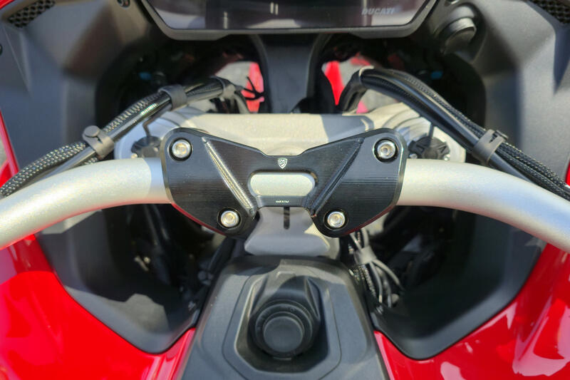 Handlebar clamp full kit Ducati Multistrada V4