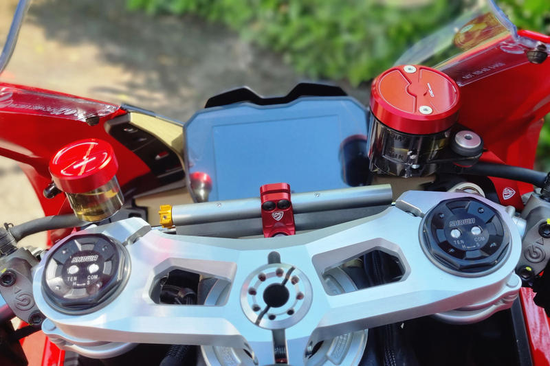 Steering damper kit Ducati Panigale V4