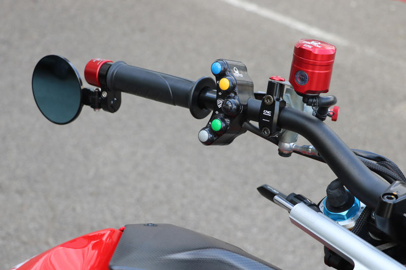 Serbatoio olio freno-frizione 12 ml MONOCHROME tre beccucci PRAMAC RACING Limited Edition