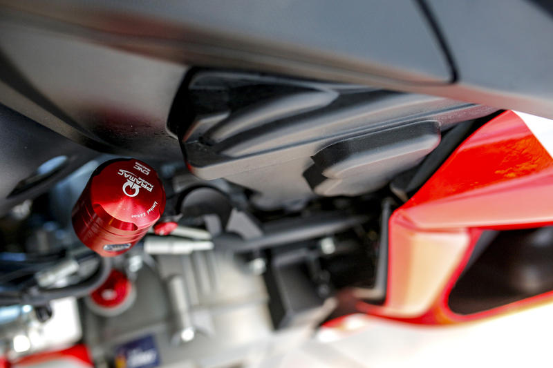 Serbatoio olio freno-frizione 12 ml MONOCHROME tre beccucci PRAMAC RACING Limited Edition