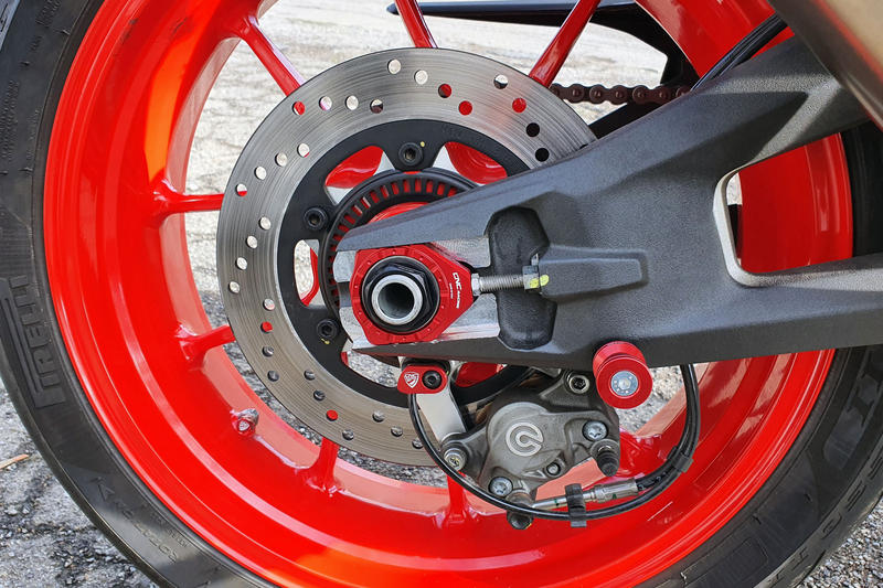 Chain adjuster for Ducati