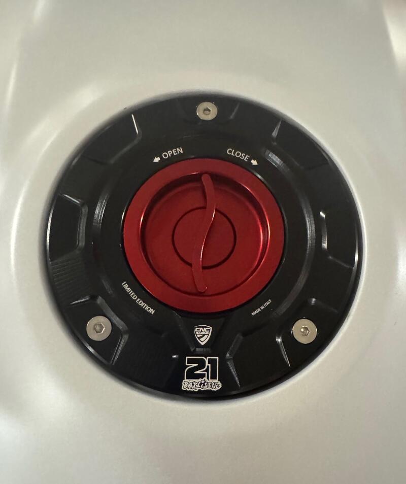 Tappo serbatoio carburante - Troy Bayliss Limited Edition