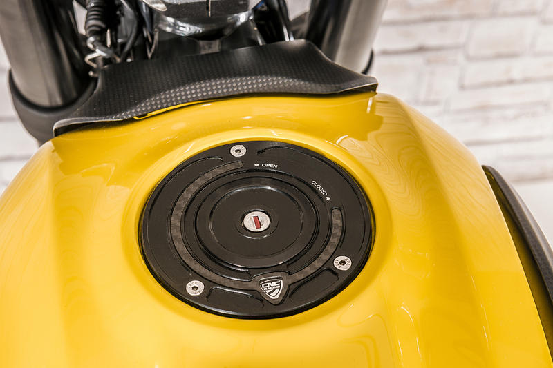 Tappo serbatoio carburante - flangia Carbon