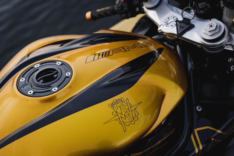 Tappo serbatoio carburante - flangia Carbon