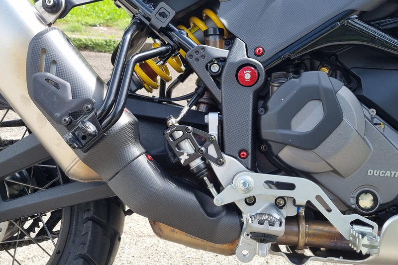 Frame side lower covers Ducati DesertX - Carbon