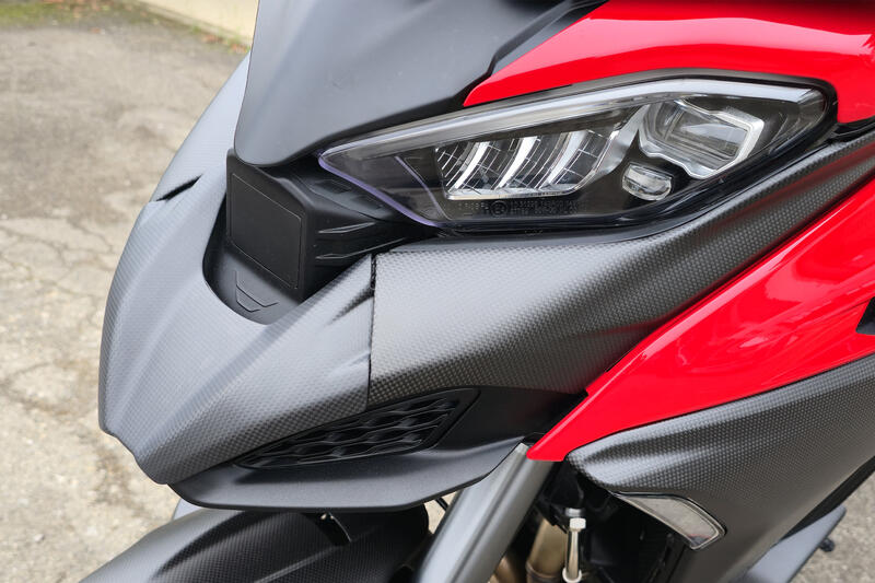 Cover laterali convogliatori aria in carbonio per Ducati Multistrada V4 MY2025