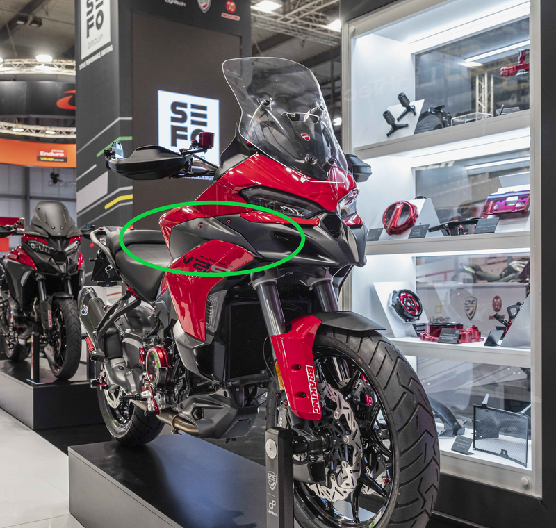 Cover laterali serbatoio carburante in carbonio per Ducati Multistrada V2 MY2025