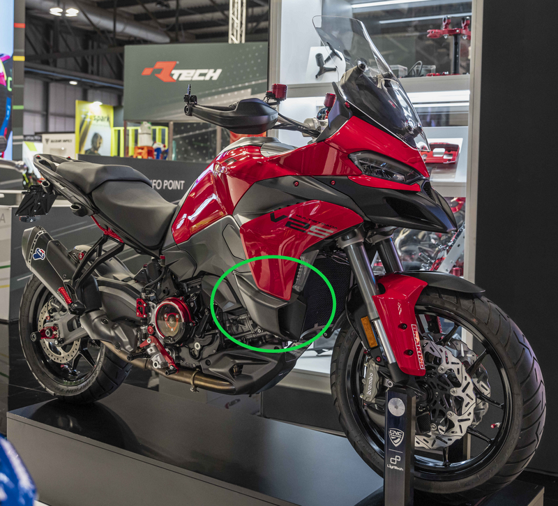 Lower Winglets kit in carbon for Ducati Multistrada V2 MY2025