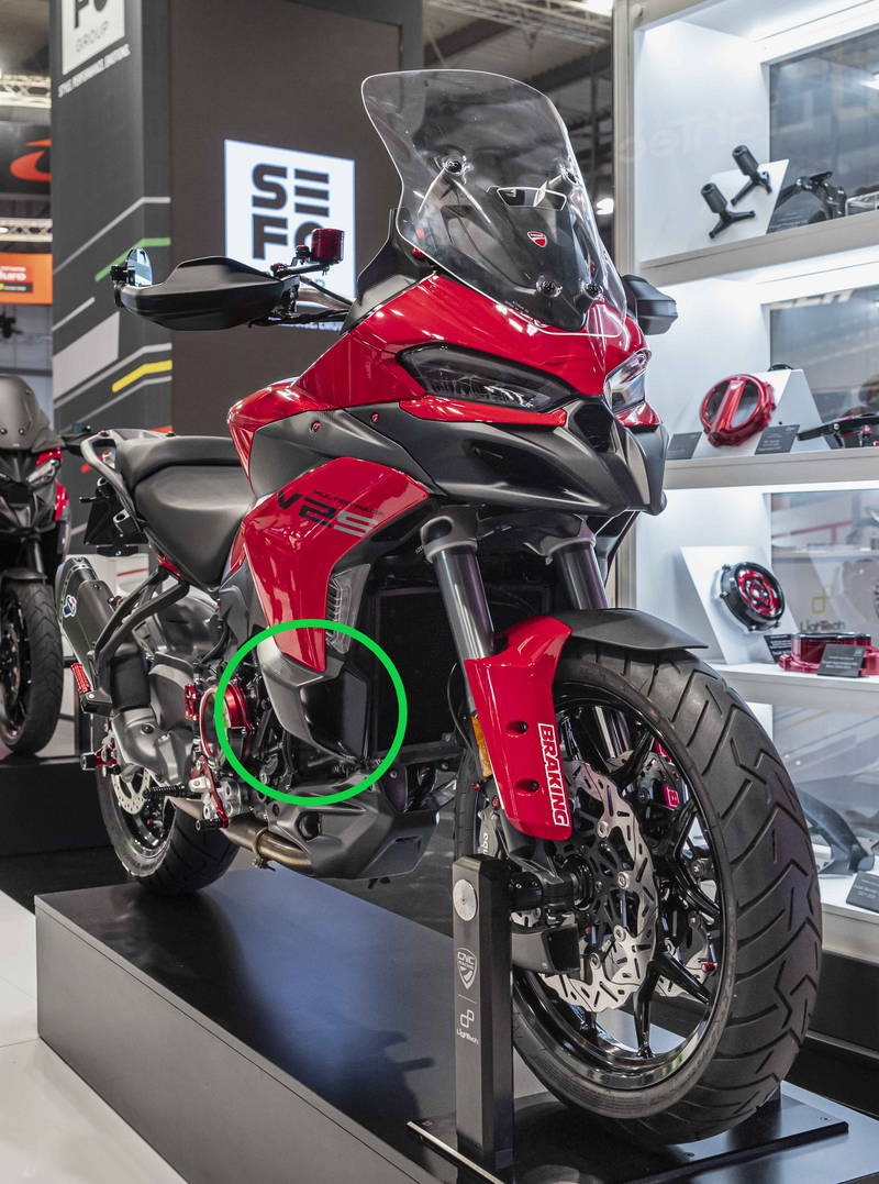 Lower Winglets kit in carbon for Ducati Multistrada V2 MY2025