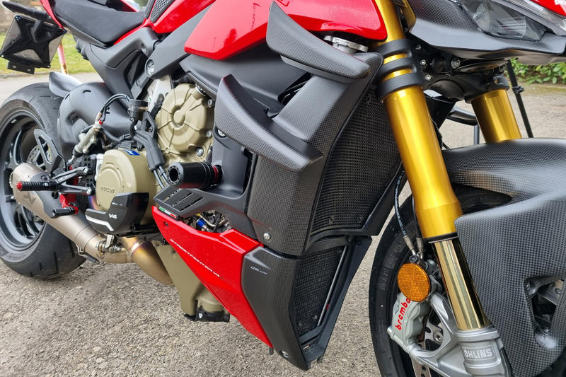 Wings kit Ducati Streetfighter V4 and V2 - Carbon fiber