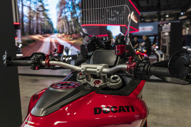 Cover serbatoio carburante in carbonio per Ducati Multistrada V2 MY2025