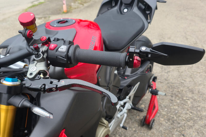 Leva frizione Race EVO Pieghevole in Carbonio Lucido per pompe frizione semi-radialli Brembo Nero