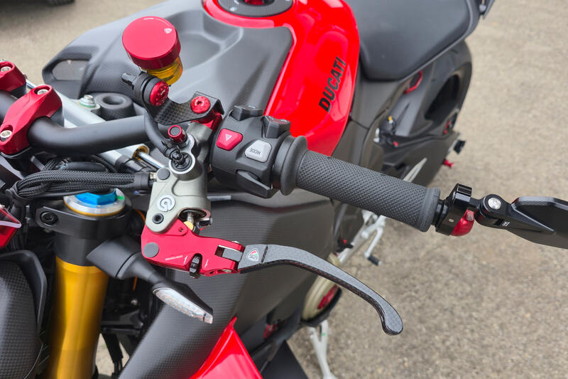Leva frizione Race EVO Pieghevole in Carbonio Lucido per pompe frizione semi-radialli Brembo Rosso