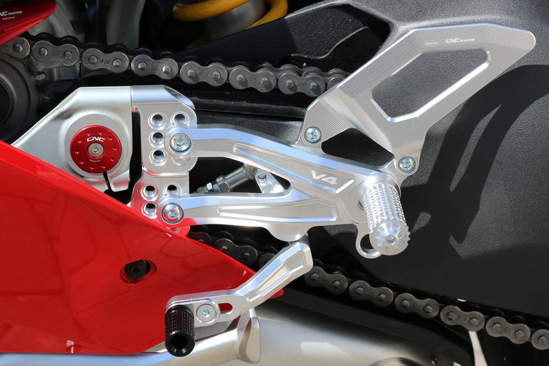 Adjustable rear sets RPS Ducati Panigale V4 - EASY Argento