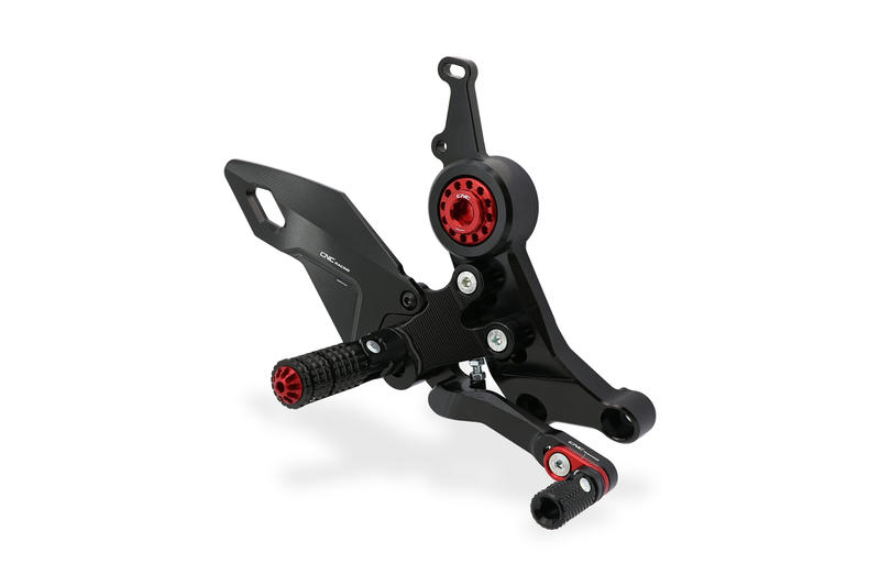 Pedane regolabili pilota Ducati Monster 937 Nero/Rosso