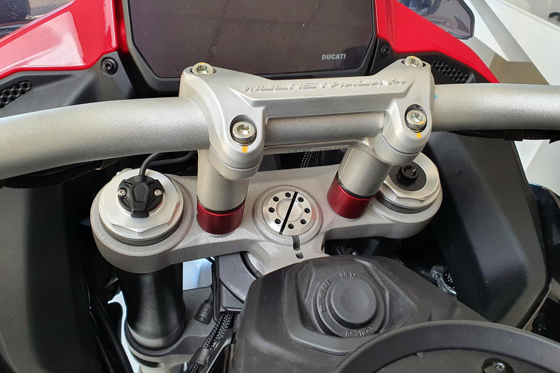 Alzamanubrio H 30mm Ducati Multistrada V4 per riser OEM Rosso
